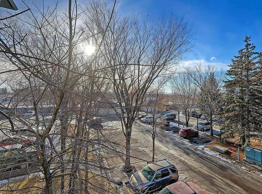 21 Dover Point SE, #301