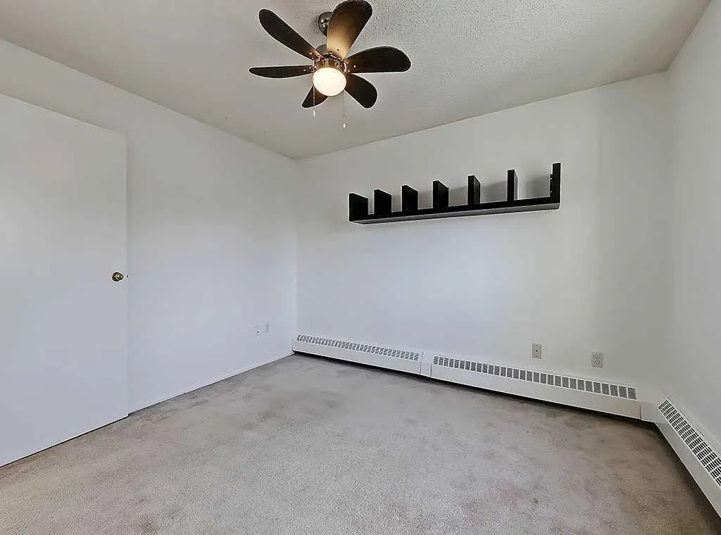 21 Dover Point SE, #301