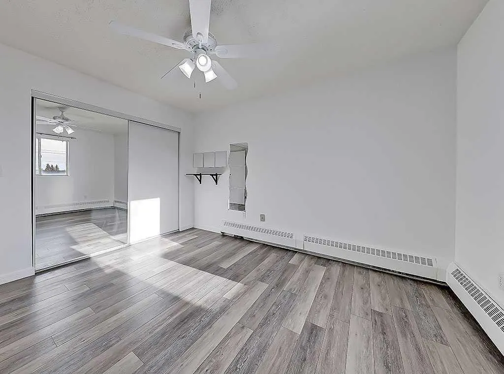 21 Dover Point SE, #301
