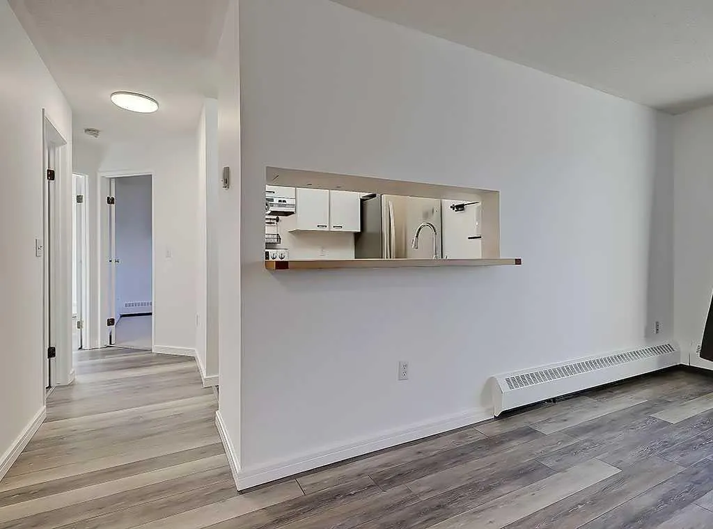21 Dover Point SE, #301