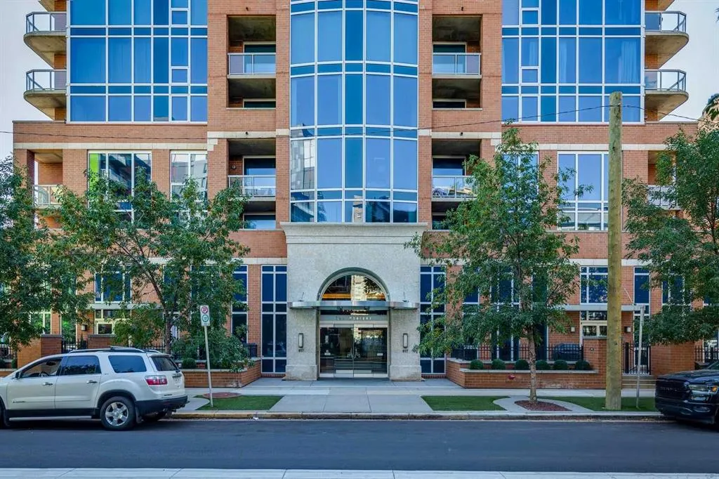 817 15 Avenue SW, #206