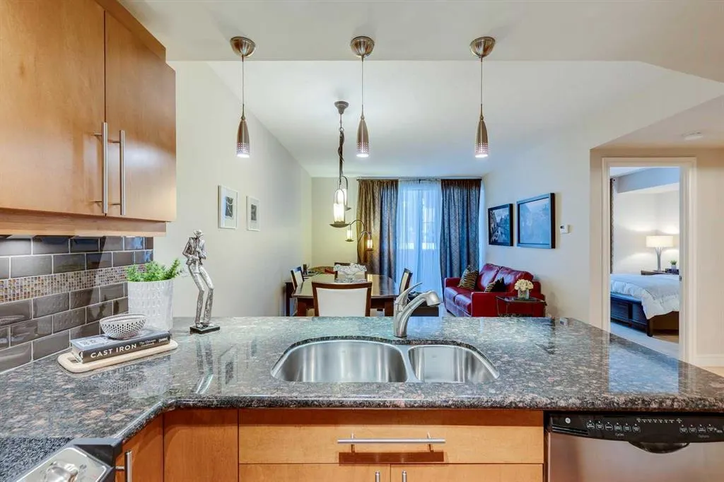 817 15 Avenue SW, #206