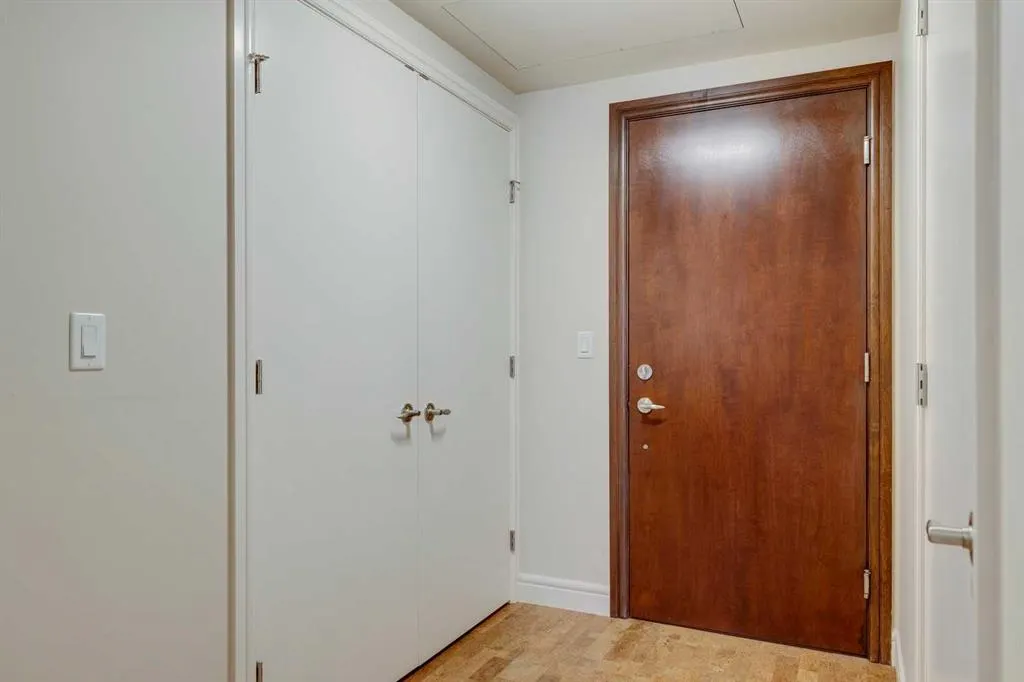 817 15 Avenue SW, #206
