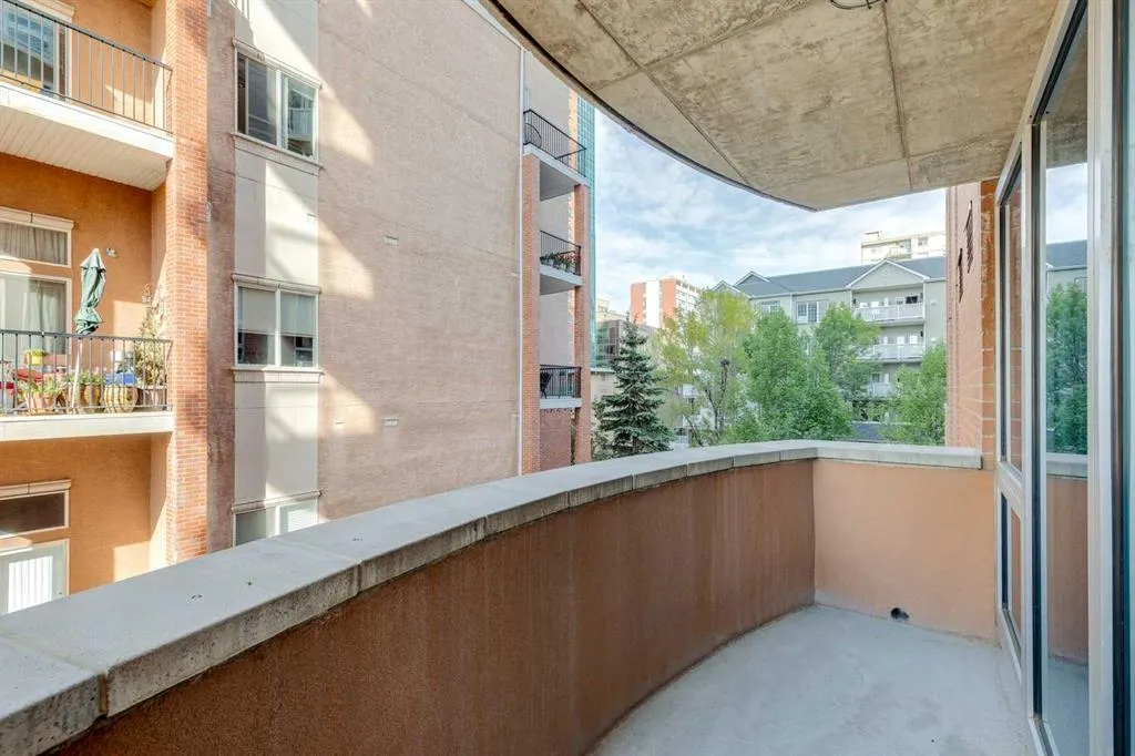 817 15 Avenue SW, #206