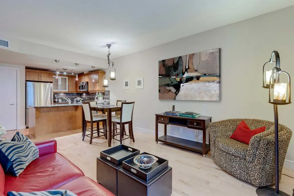 817 15 Avenue SW, #206