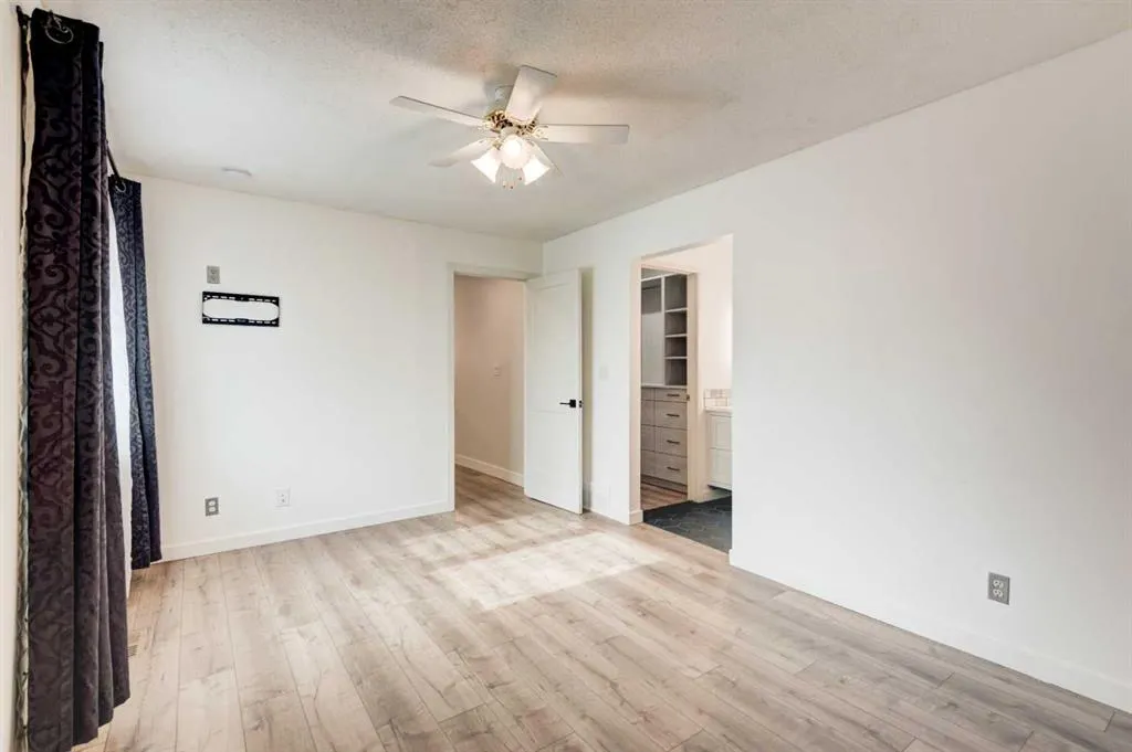 17 Millrise Lane SW