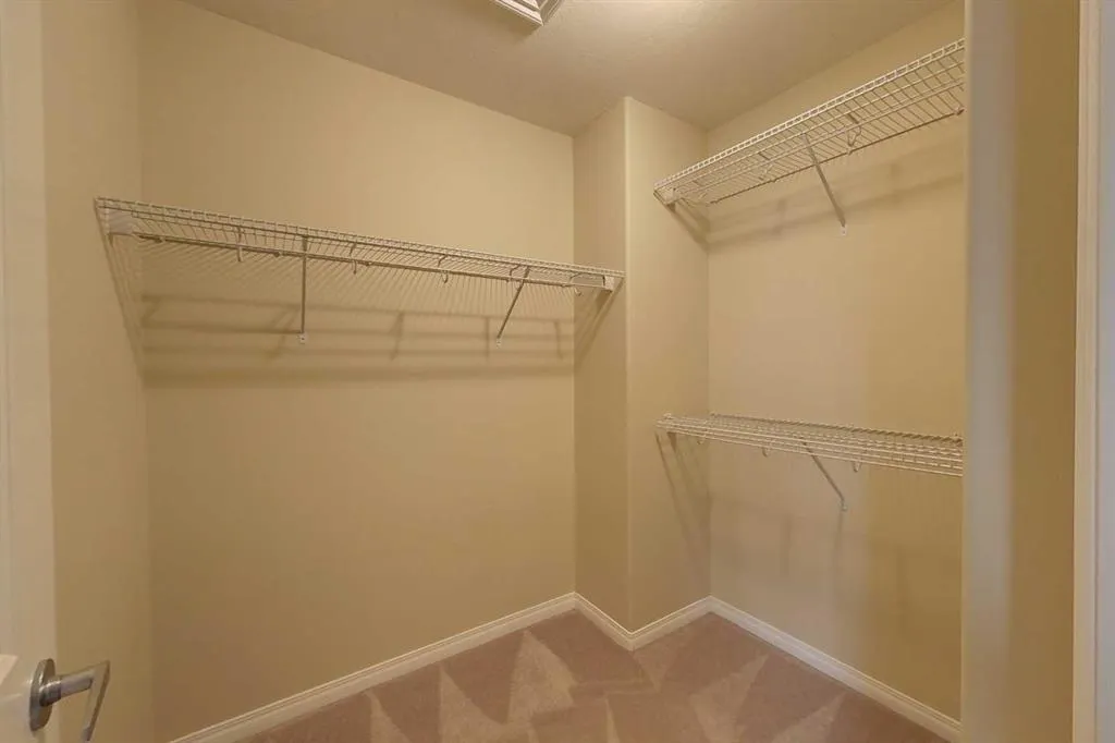 1600 Main Street SW, #123