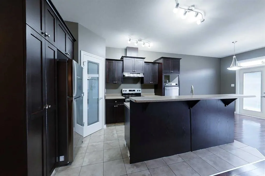 1600 Main Street SW, #123
