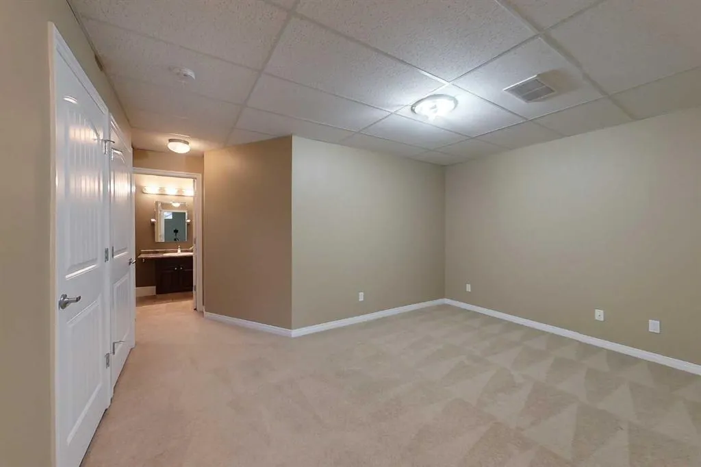 1600 Main Street SW, #123