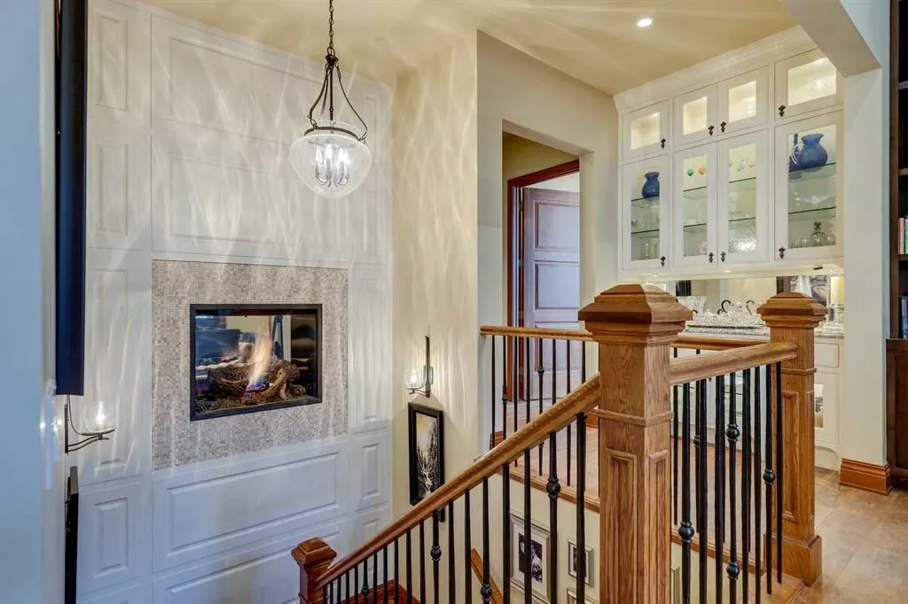 9 Mountaineer Close