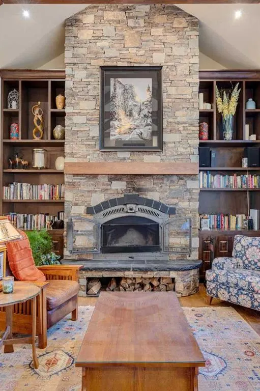9 Mountaineer Close