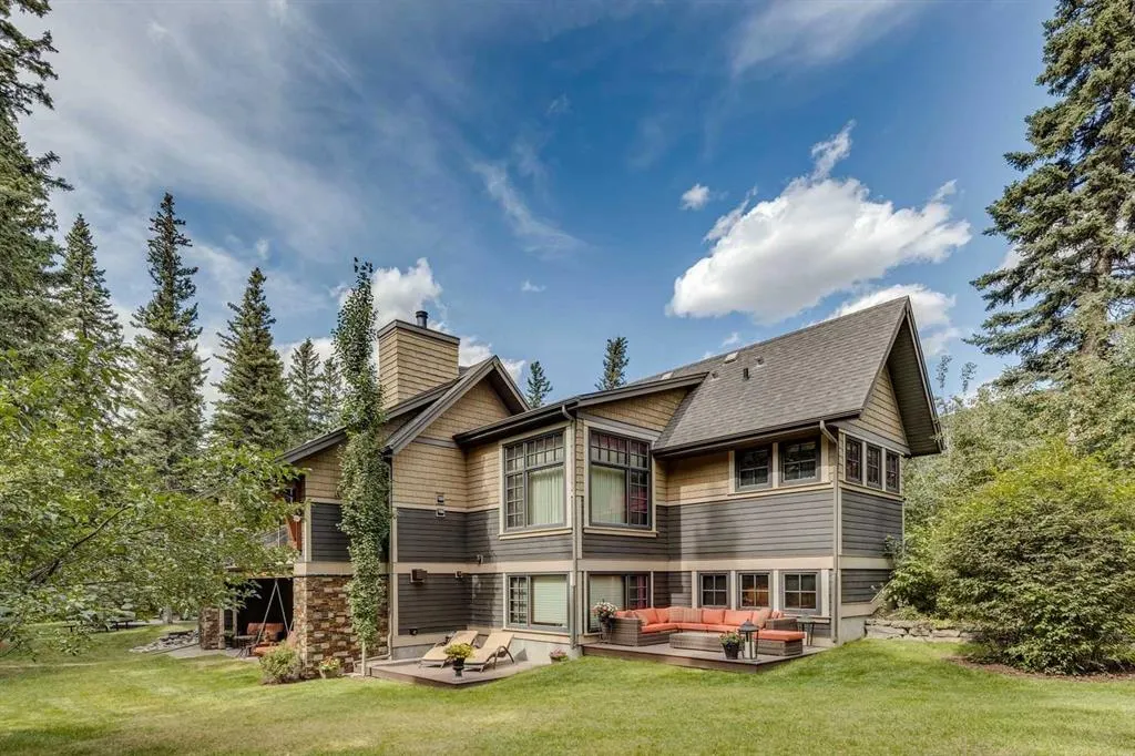 9 Mountaineer Close