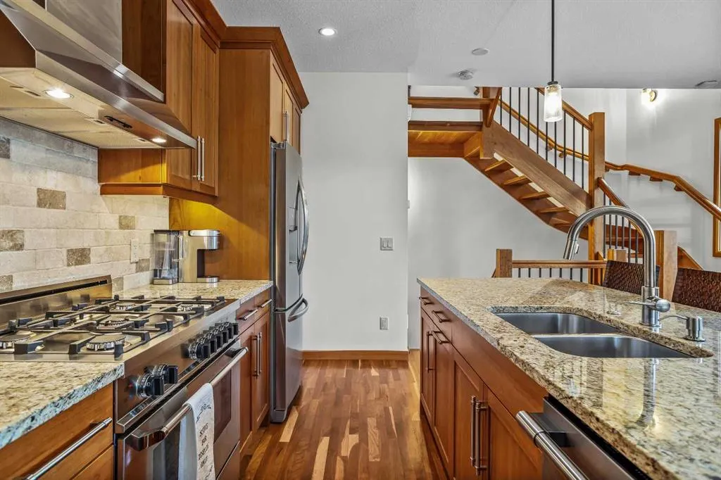 801 4th Street, #2