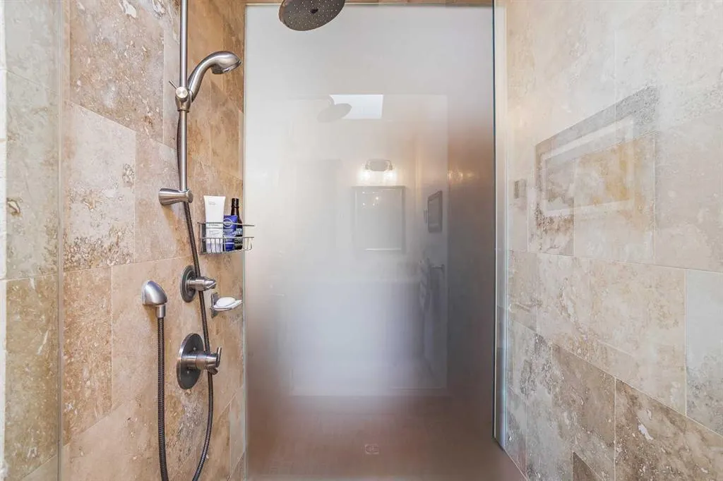 801 4th Street, #2