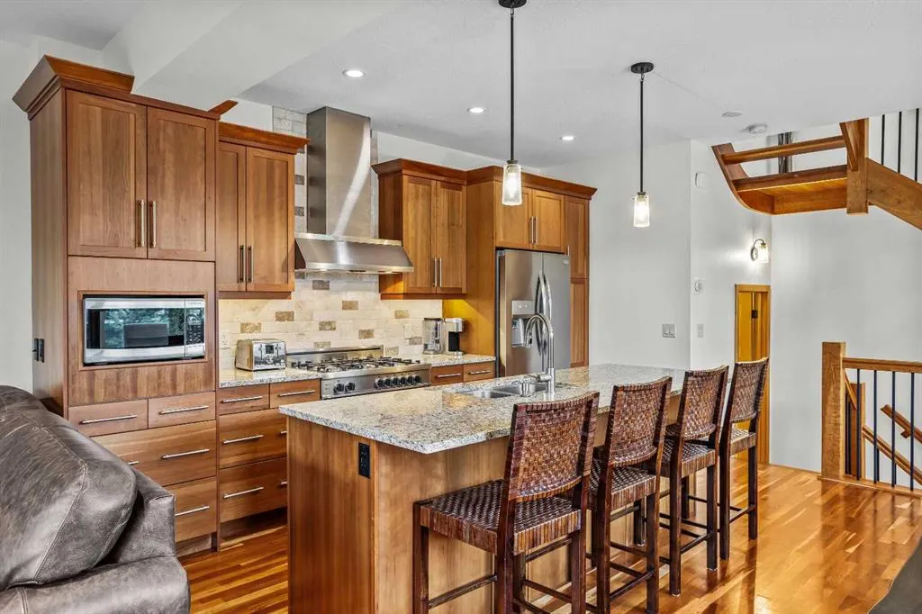 801 4th Street, #2