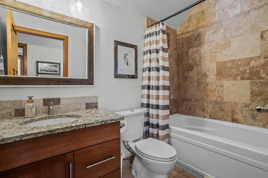 801 4th Street, #2