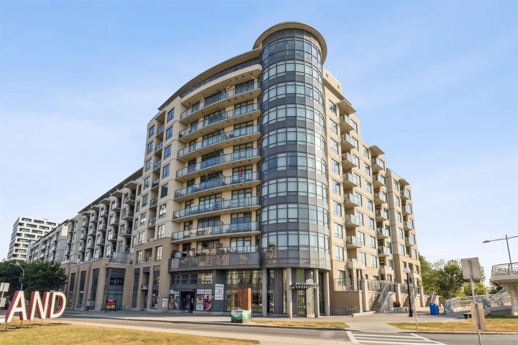 38 9 Street NE, #207