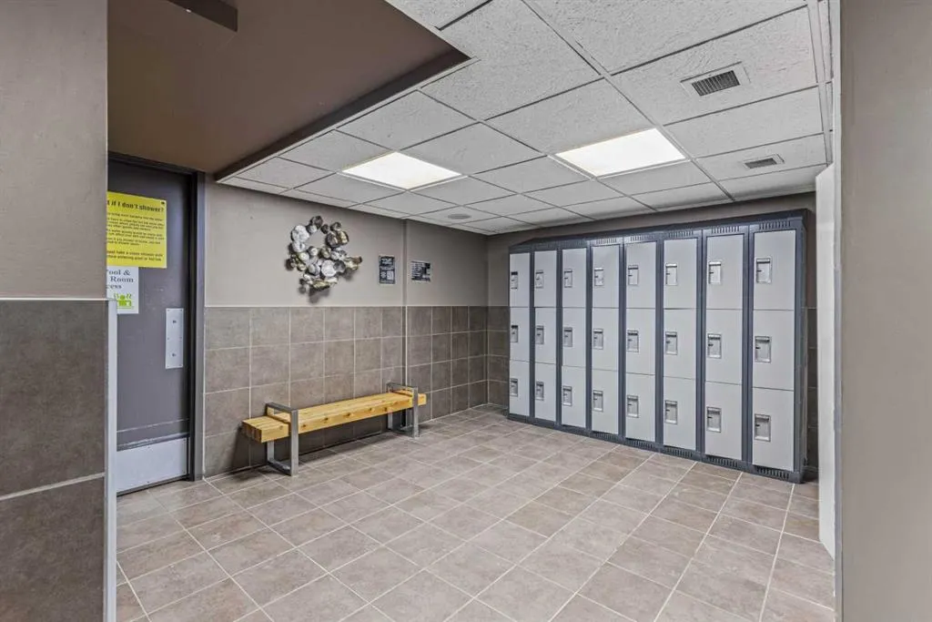 1818 Mountain Avenue, #313(C)