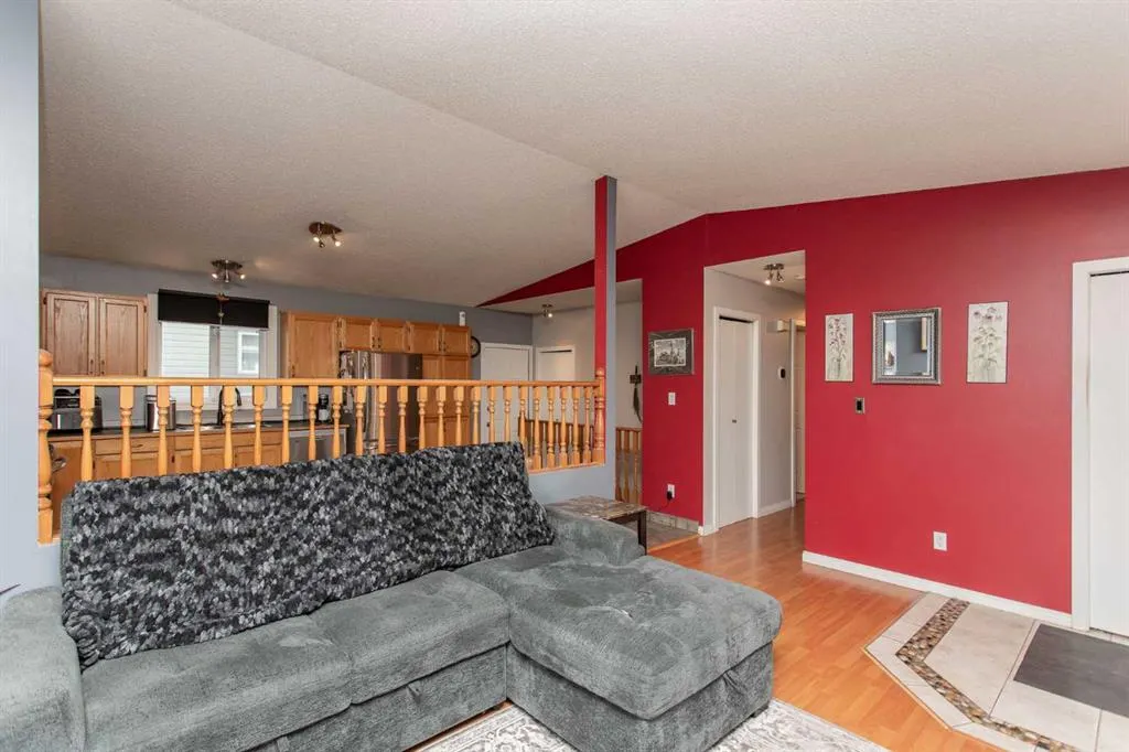 41 Hearthstone Drive