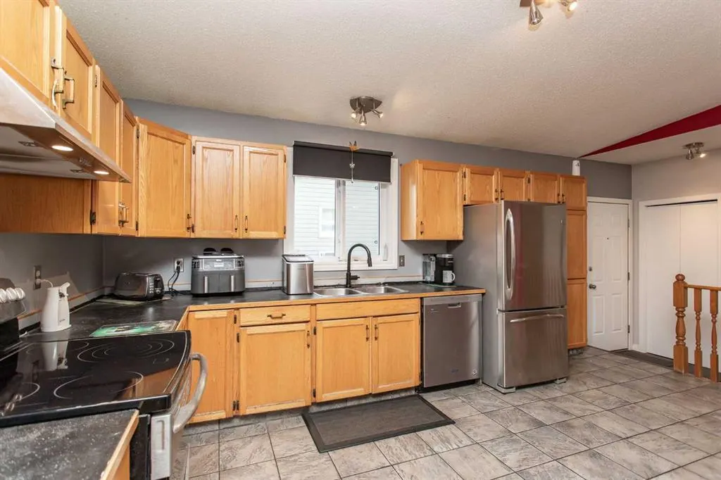 41 Hearthstone Drive
