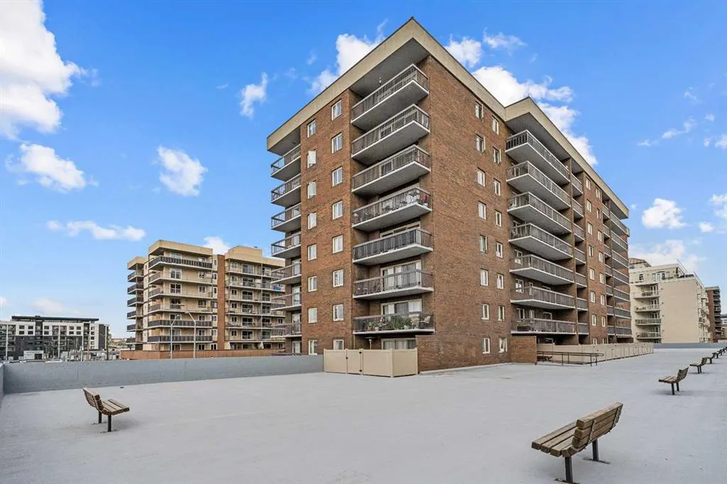1335 12 Avenue SW, #809