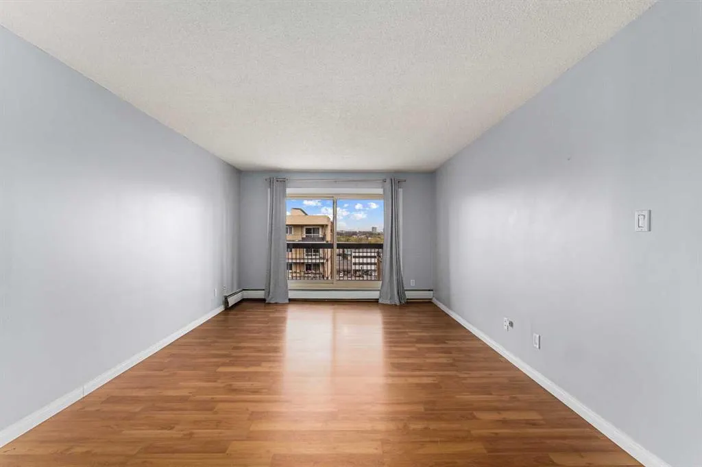 1335 12 Avenue SW, #809
