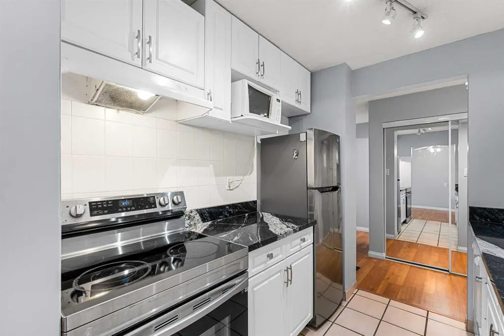 1335 12 Avenue SW, #809