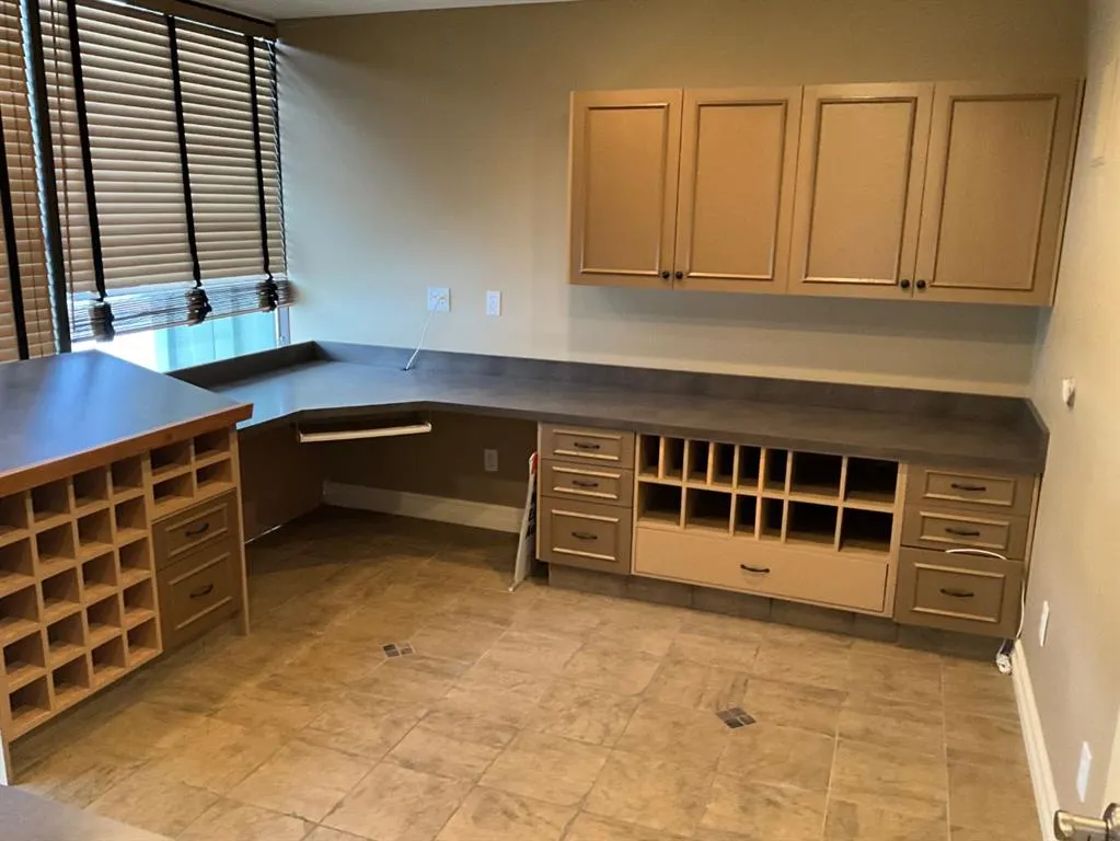 7429 49 Avenue, #2