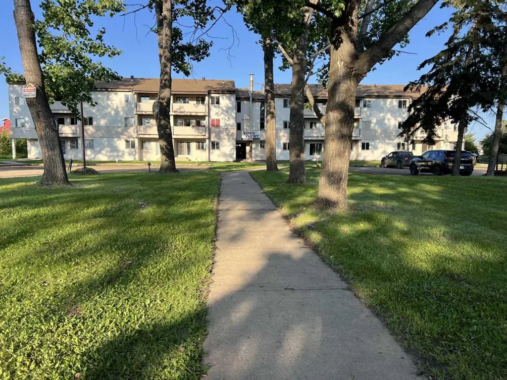 5117 44 Street, #211