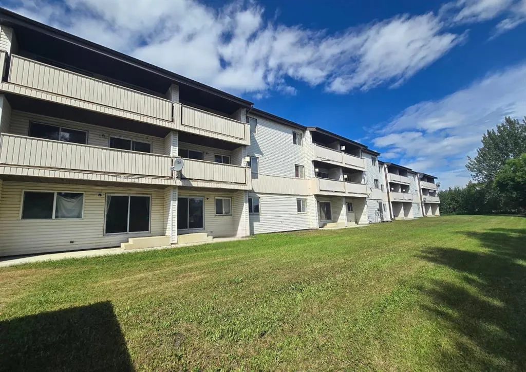 5117 44 Street, #211