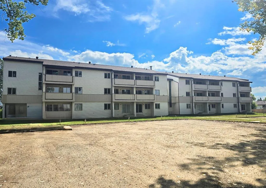 5117 44 Street, #211