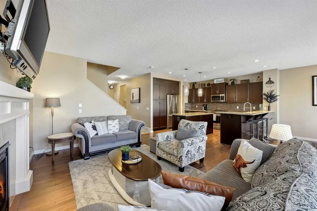 272 Kingsmere Cove SE
