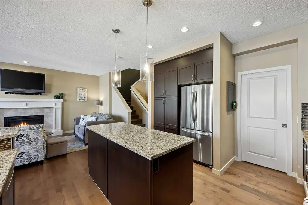 272 Kingsmere Cove SE