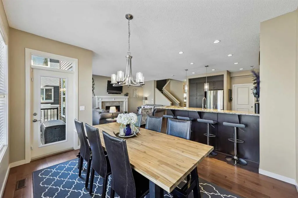 272 Kingsmere Cove SE