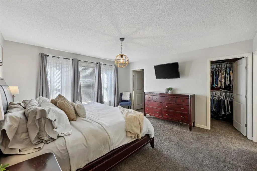 272 Kingsmere Cove SE