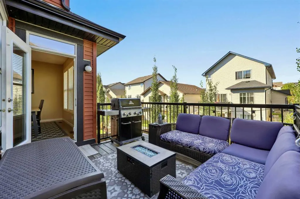 272 Kingsmere Cove SE