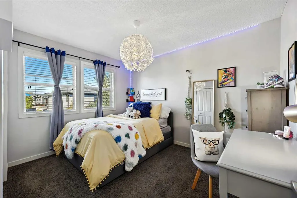 272 Kingsmere Cove SE