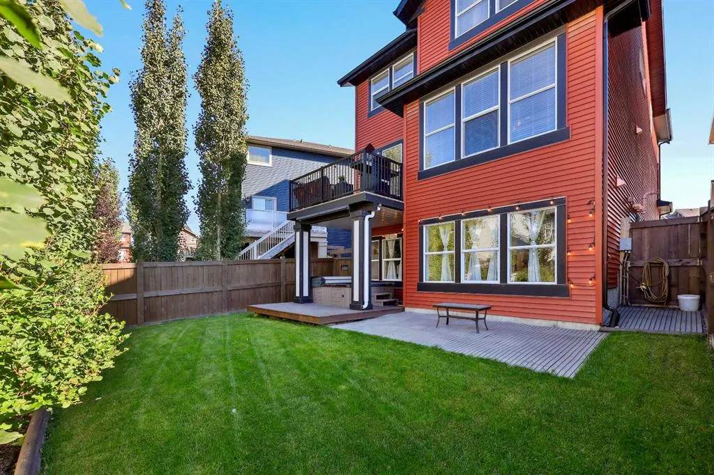 272 Kingsmere Cove SE
