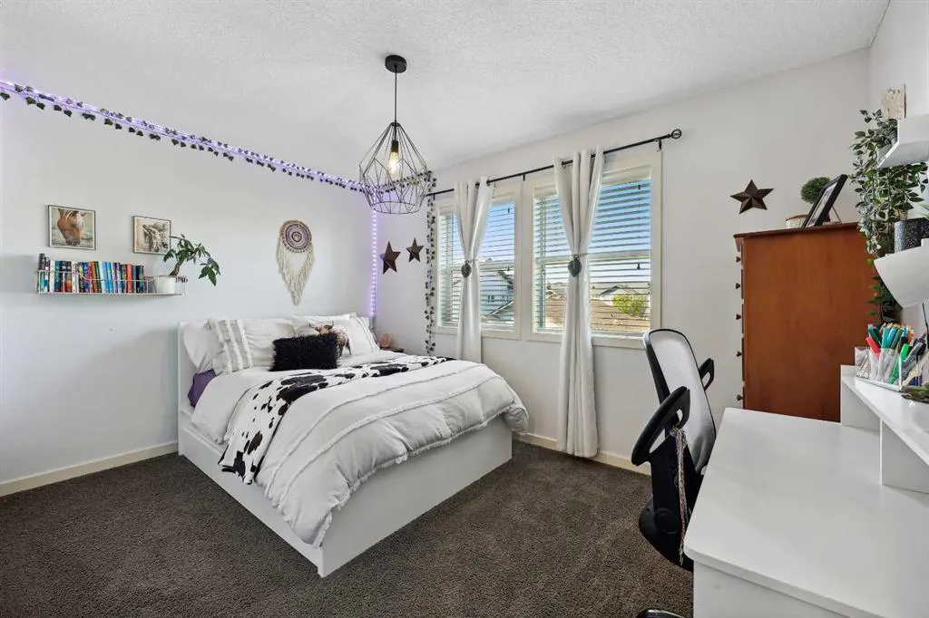 272 Kingsmere Cove SE