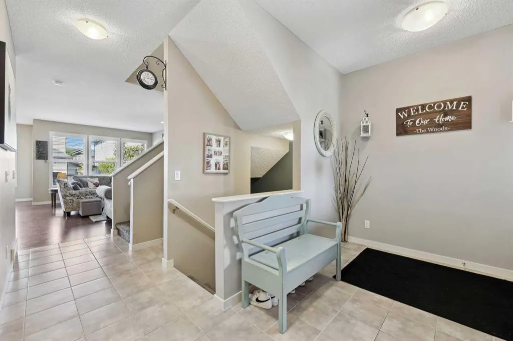 272 Kingsmere Cove SE
