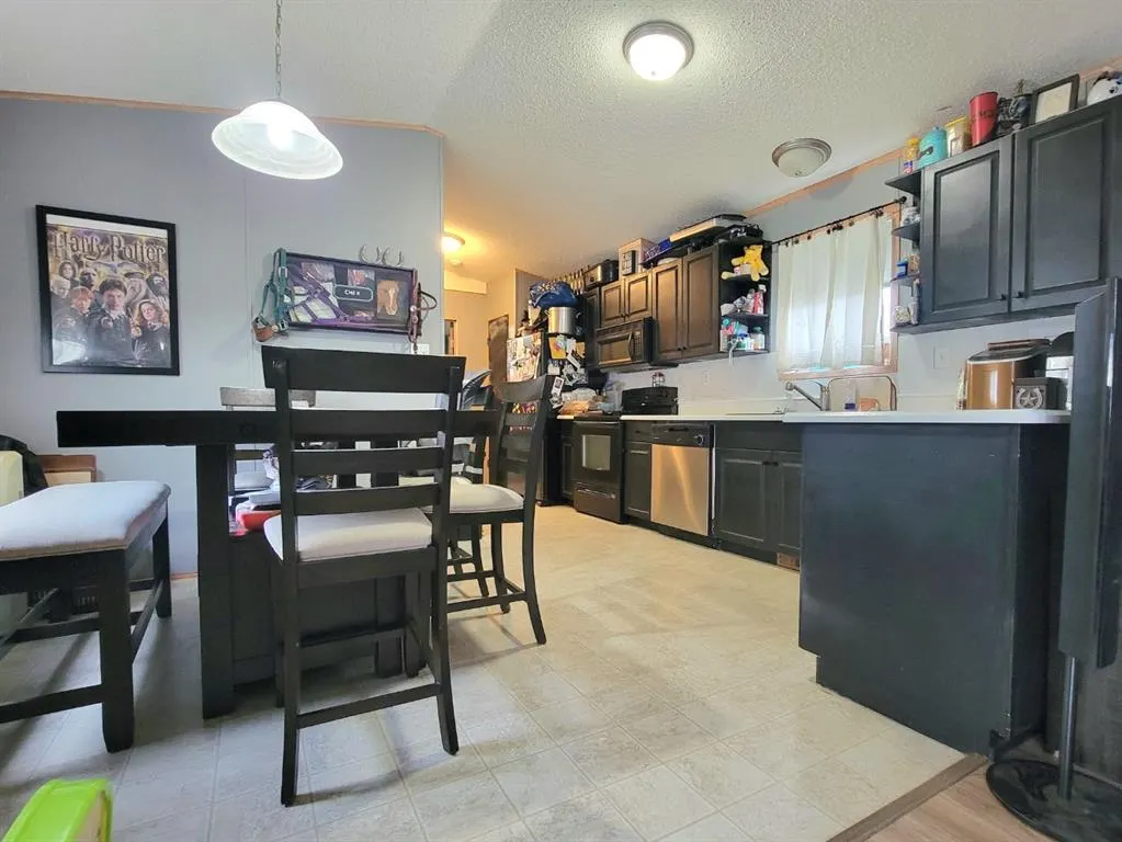 8707 90 Street