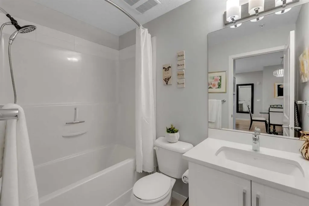 20 Mahogany Mews SE, #310