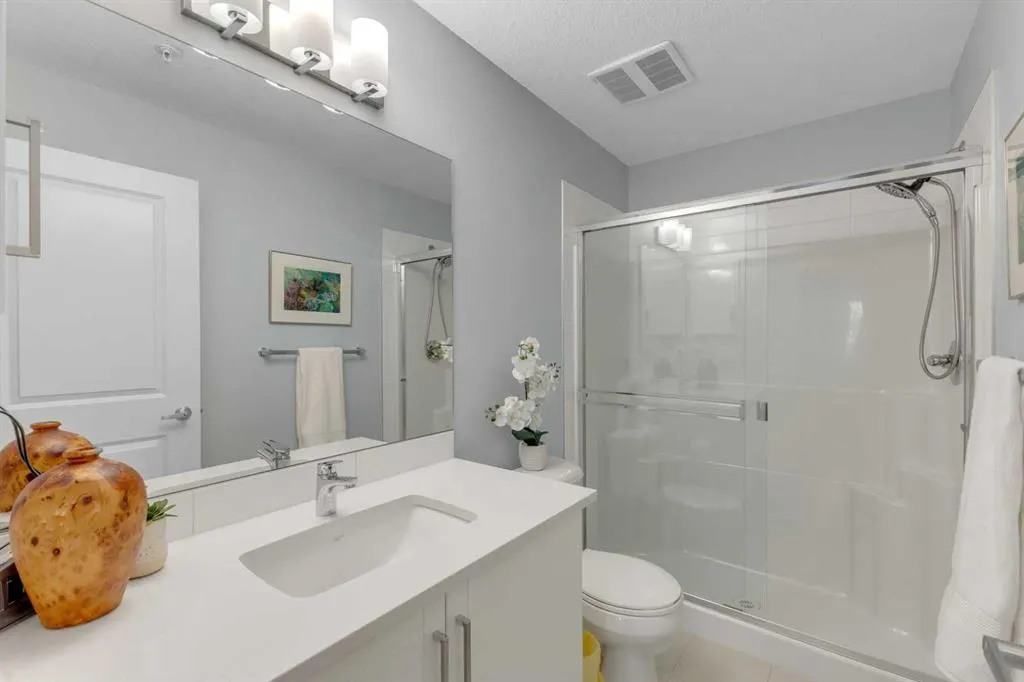 20 Mahogany Mews SE, #310