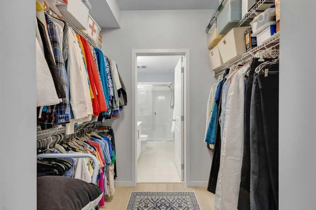 20 Mahogany Mews SE, #310