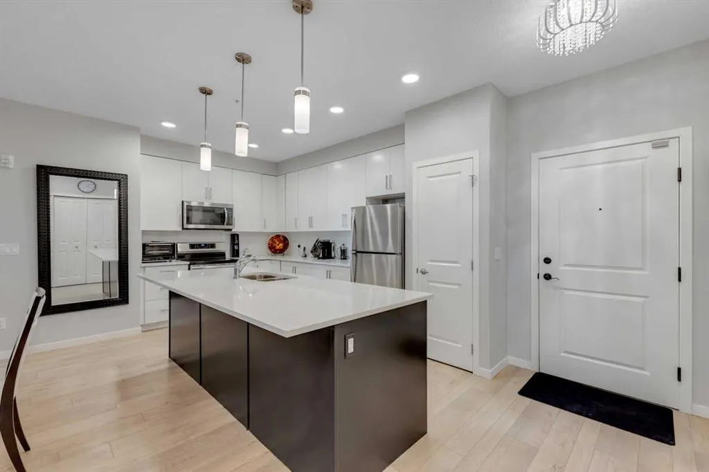 20 Mahogany Mews SE, #310