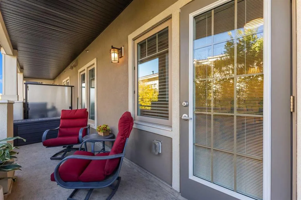 20 Mahogany Mews SE, #310