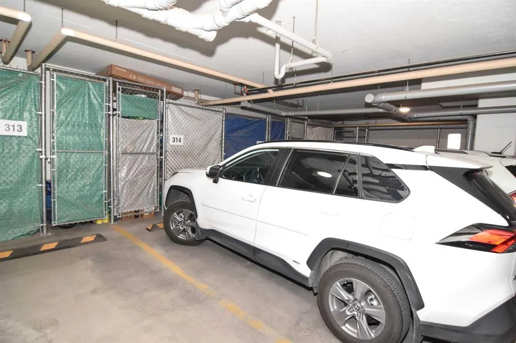 20 Mahogany Mews SE, #310