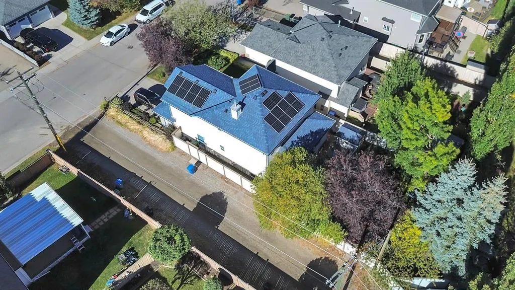 193 Chaparral Crescent SE