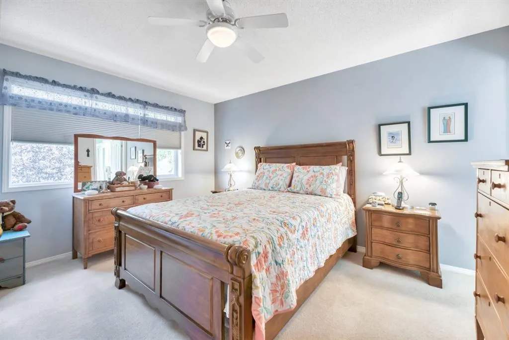 193 Chaparral Crescent SE