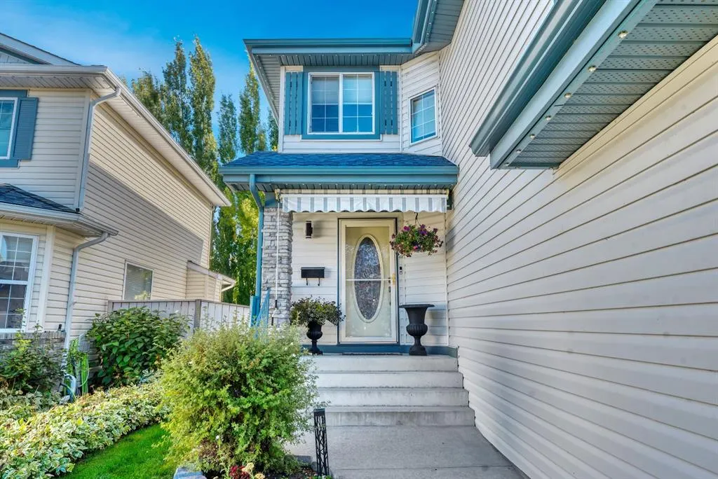 193 Chaparral Crescent SE